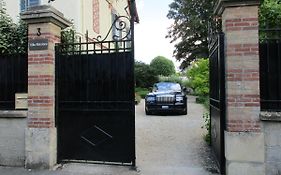 Villa Maziere Bourbon Conti